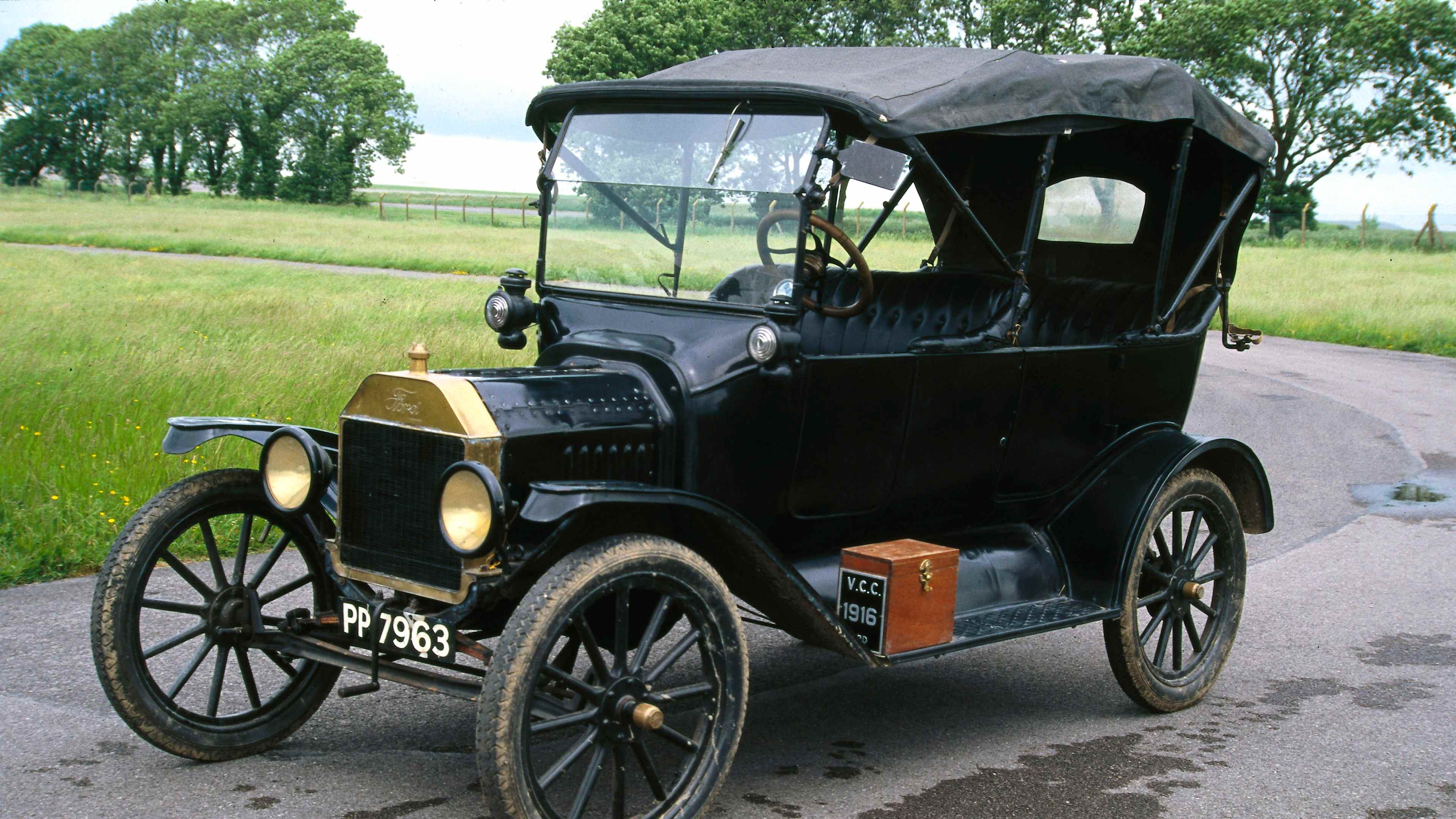 1908 Studebaker Electric Antique Cars American Classic Cars Vintage