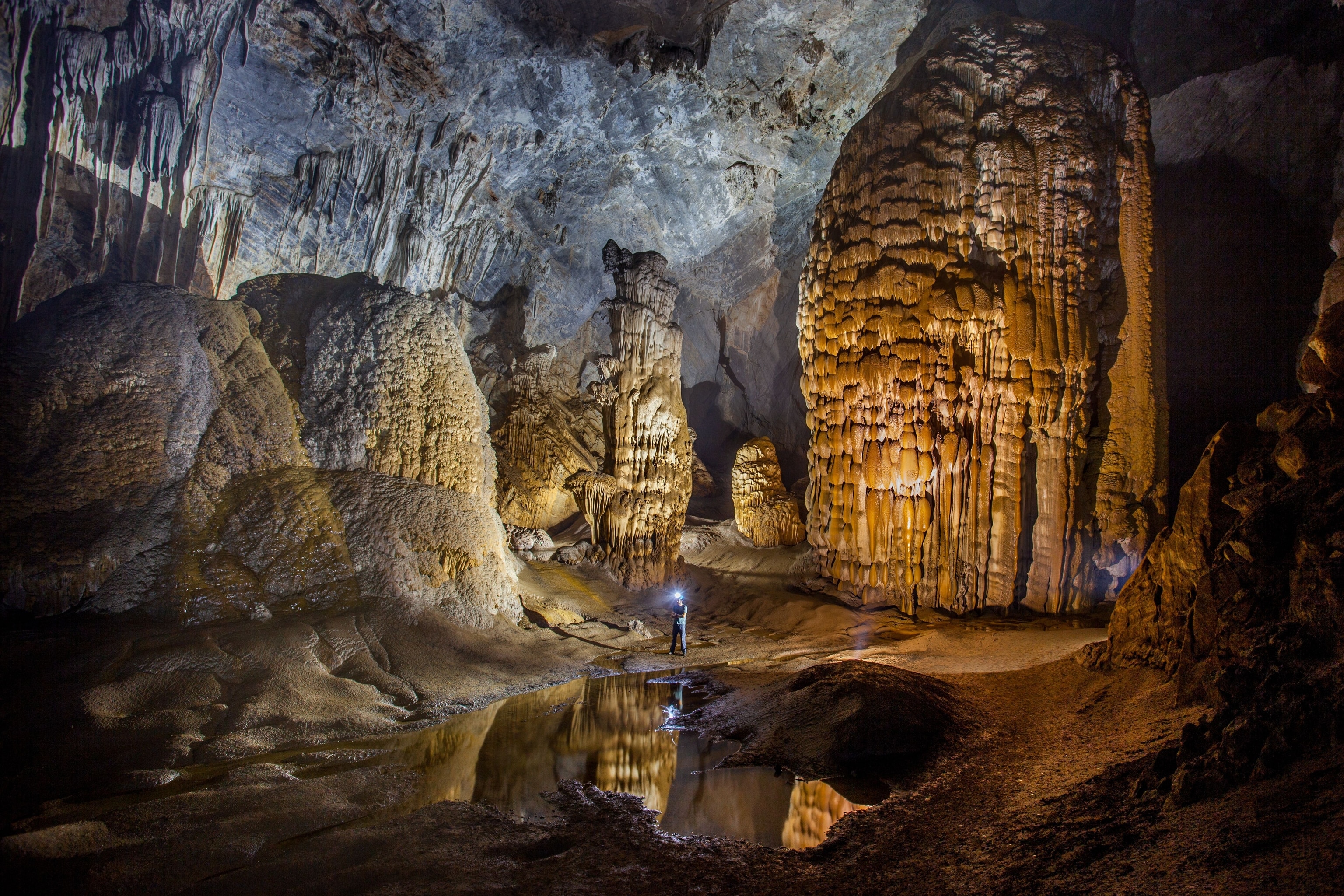 A Cave With A Special Feature R Reddeadredemption2 A Cave With A Special Feature R Reddeadredemption2