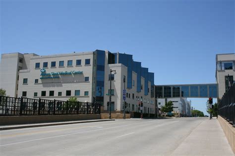 85% patient satisfaction at Aurora Sinai Medical Center