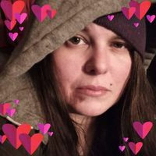 Beverly Kelly's Journey from Small Town Dreamer to Global Inspiration