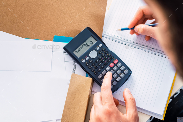 Understanding the Importance of Calculating Percent Error in Scientific Measurements