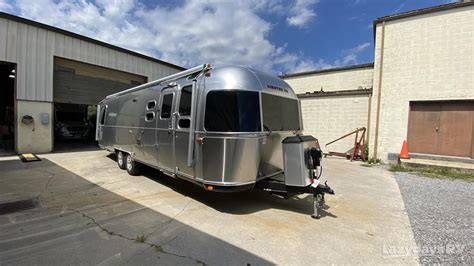 Classic 30RB Airstream Travel Trailer