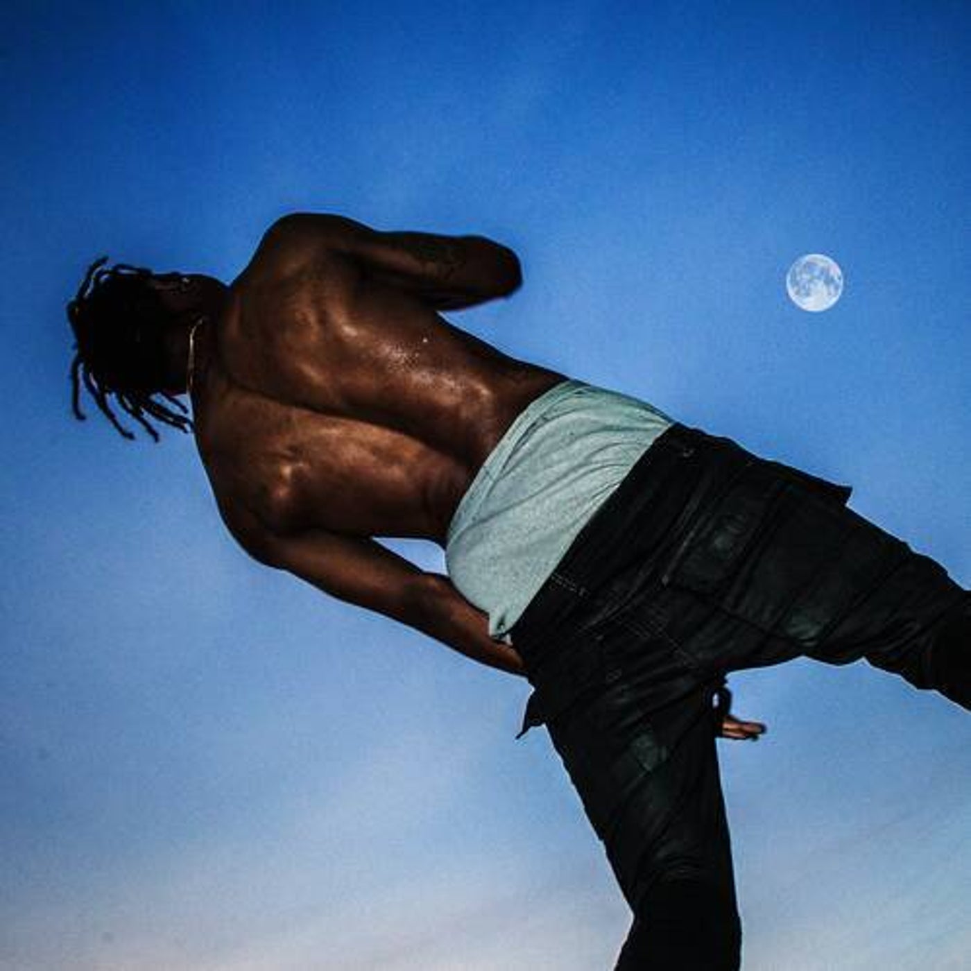 Build Buzz Days Before Rodeo Release Date
