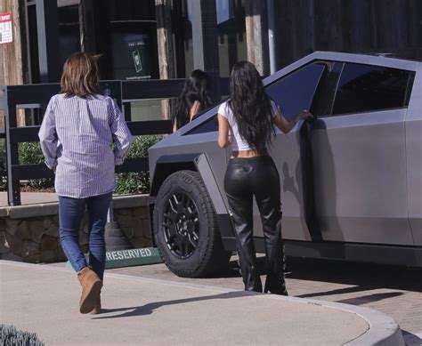 Kim Kardashian With A New Tesla Truck In Malibu 02 22 2024 Celebmafia Kim Kardashian With A New Tesla Truck In Malibu 02 22 2024 Celebmafia