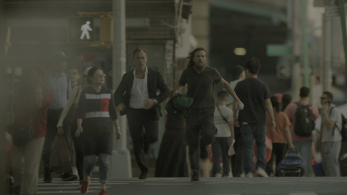 Limited Series Black Rabbit Starring Jude Law And Jason Bateman Cast Directors Release Date Photos Netflix Tudum