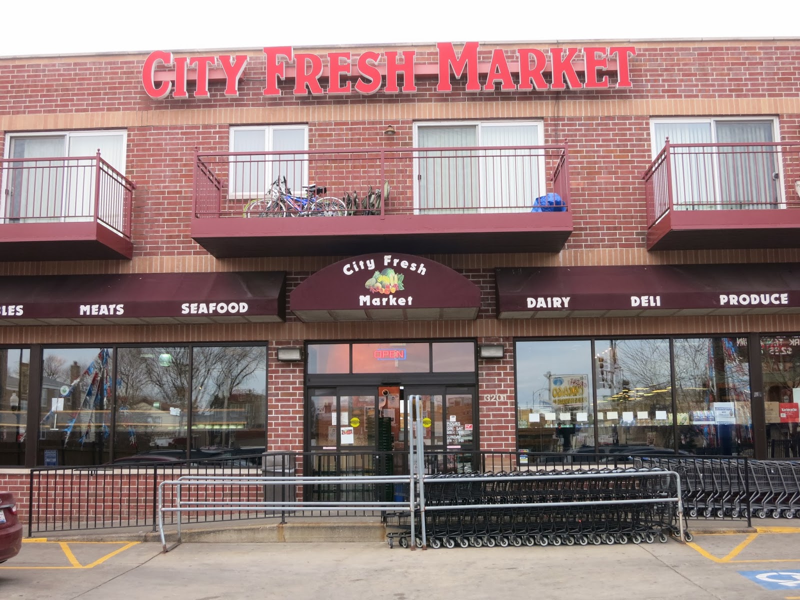 Smokin Chokin And Chowing With The King Cevapi At City Fresh Market Smokin Chokin And Chowing With The King Cevapi At City Fresh Market