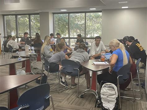 Student Athlete Advisory Committee Initiates Community Camaraderie