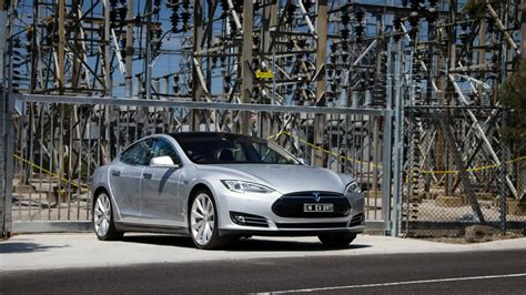 Tesla Motors Announces Guaranteed Resale Program Drive