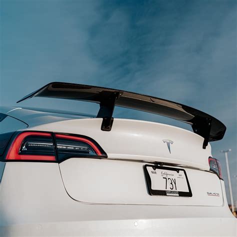 Tesla Rear Wing Design