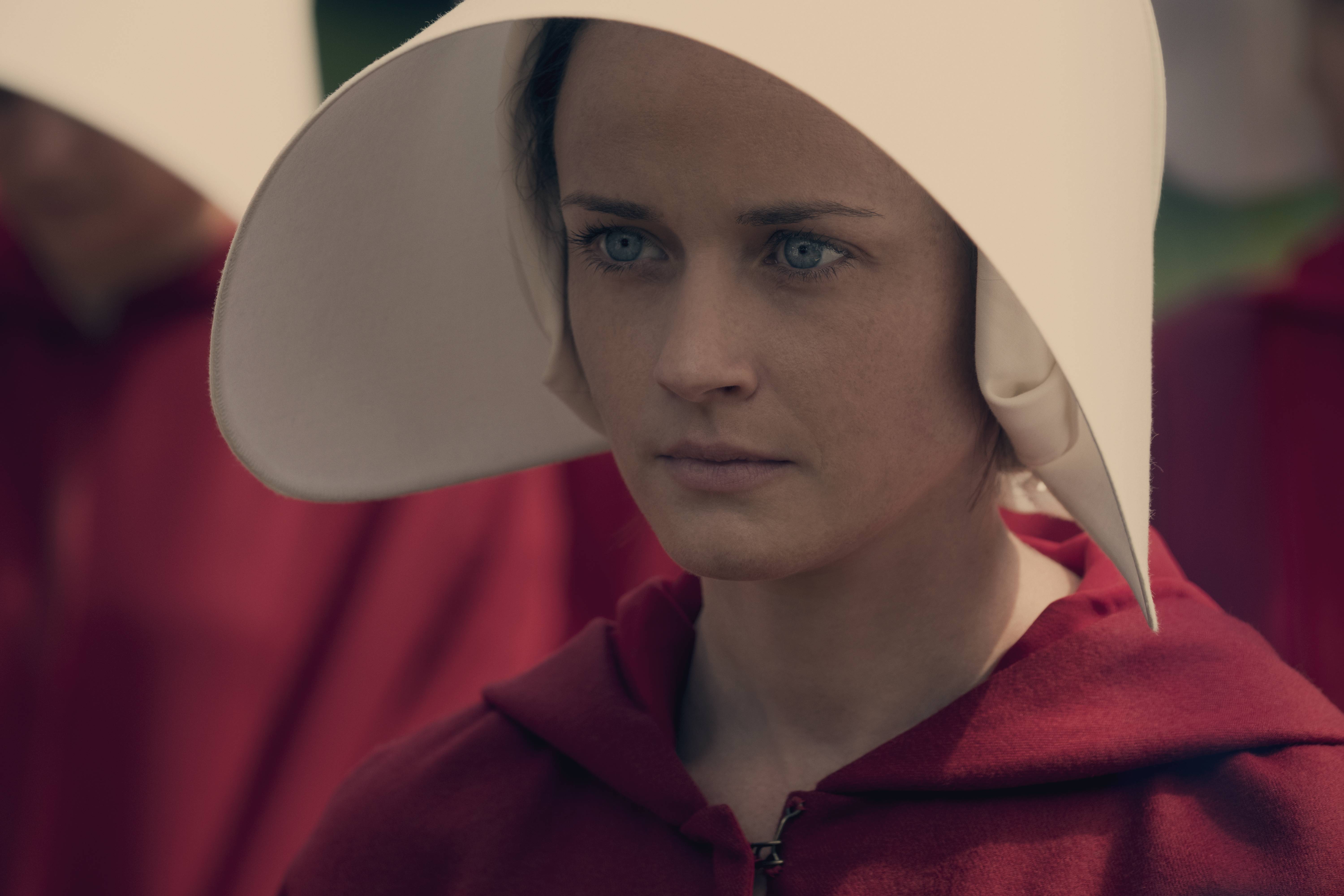 The Handmaid S Tale Releases First Look And Premiere Date For 6Th Season