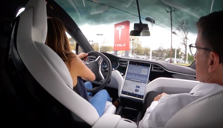 Test driving a Model X P90D in Atlanta, GA [Source: Landon & Liam Toys & Travel via YouTube]