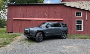 rivian-r1s-customer-deliveries