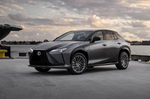 Lexus RZ450e