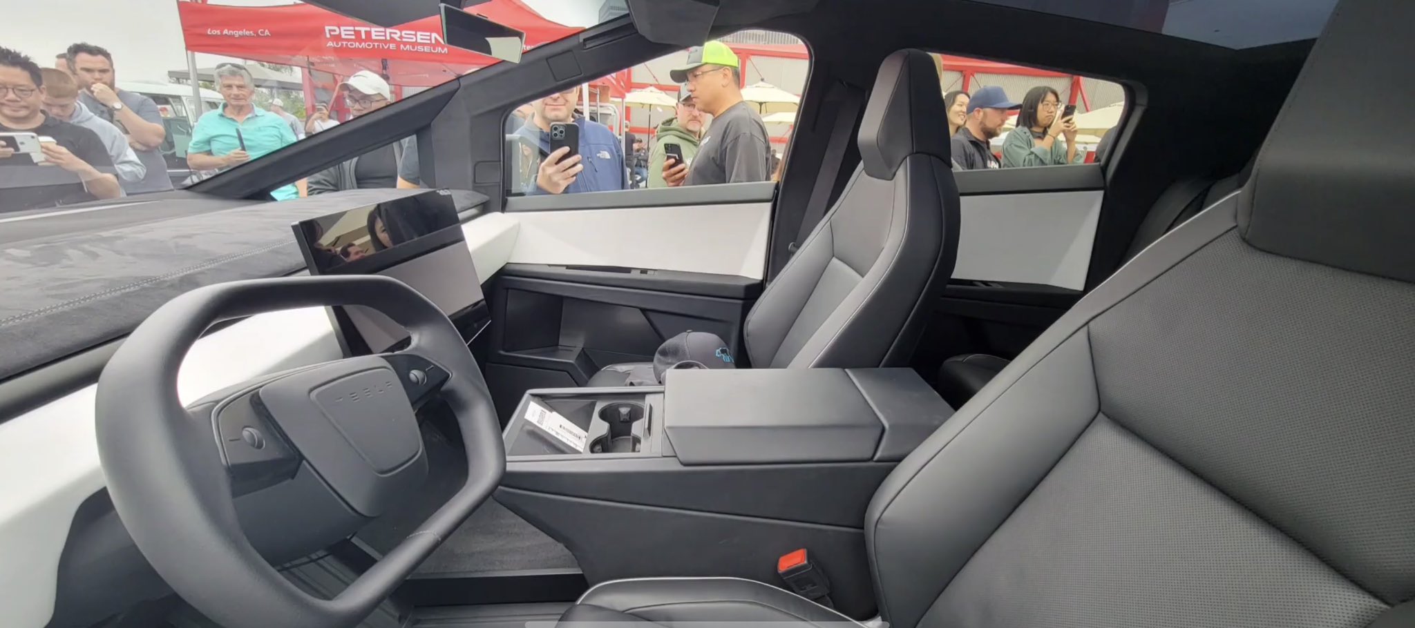 tesla cybertruck interior design finalized with yoke update